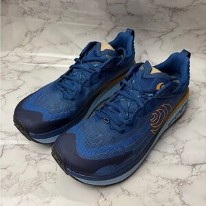 Men’s Topo Vista Navy and Orange Running Shoes US Size 13